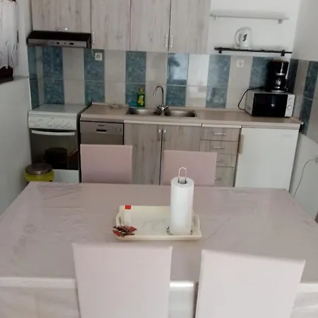 Apartment Apartman Nevenka Vodice